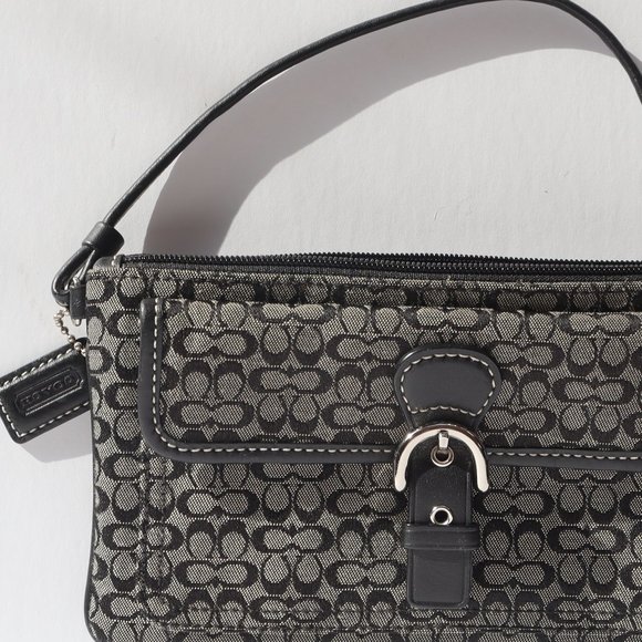 SOLD!!! Coach Black/Grey Soho Minsig Lg Wristlet - Picture 2 of 4